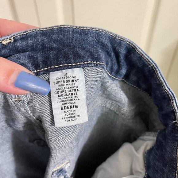 H&M &Denim Womens Dark Distressed Raw Hem Super Skinny High Waist Ankle Jeans 27 - Picture 2 of 9